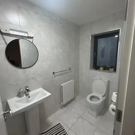 1 Luxurious In Family Quarto em Acomodações Particulares