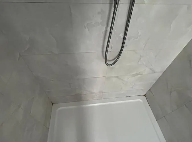 Habitación en casa particular 1 Luxurious In Family